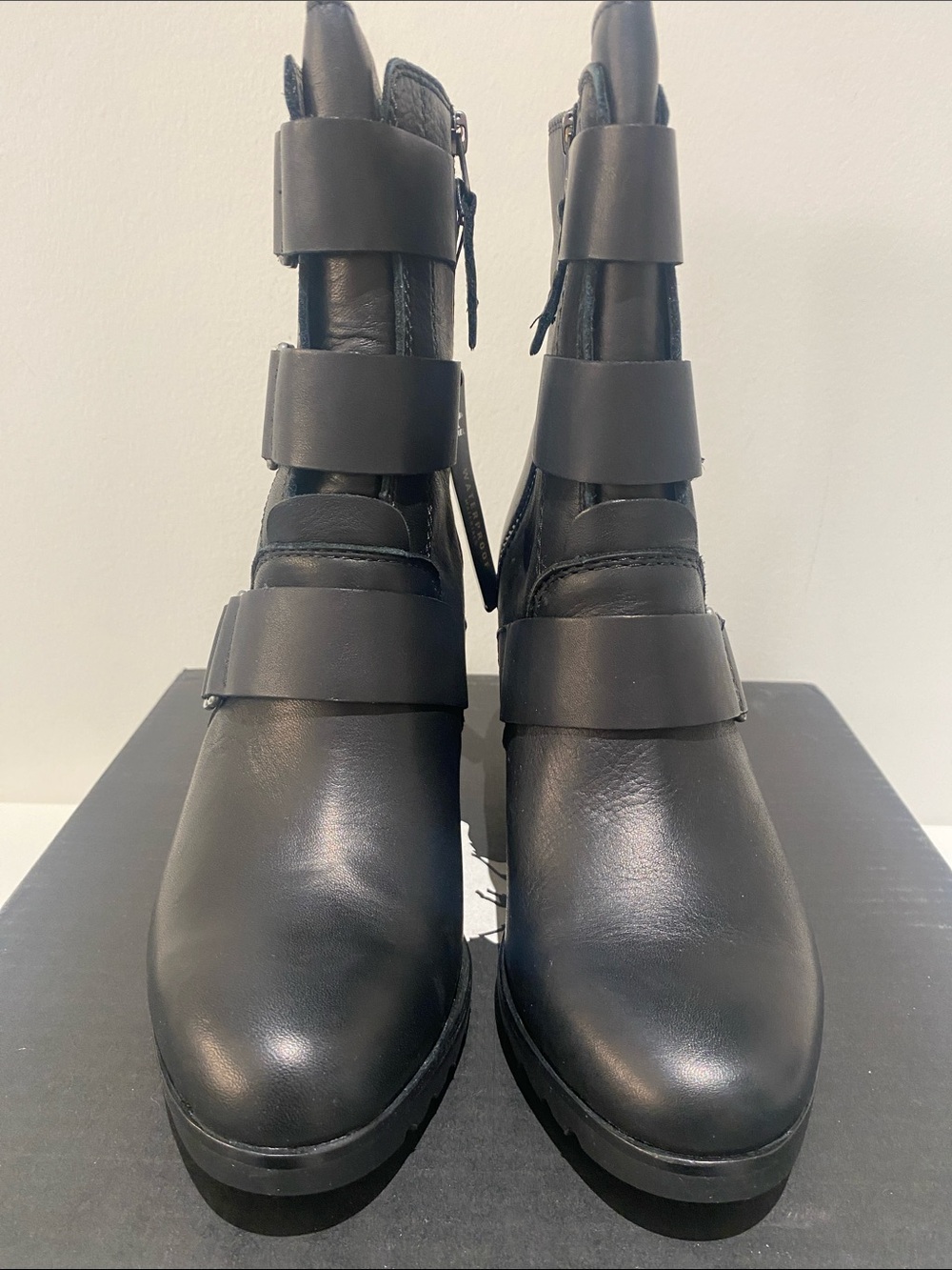 NIB Sorel After Hours Black Boots Wedge Ankle Boots Size 8 - Picture 6 of 12